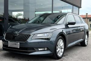 SKODA Superb 2.0 TDI 150CV DSG Wagon Style