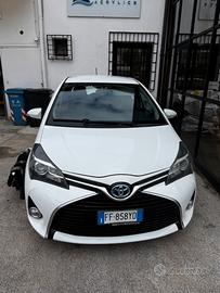 Toyota yaris hybrid