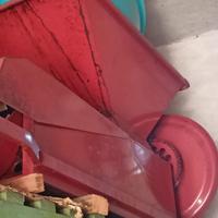 Diraspatrice per pigiatura dell'uva