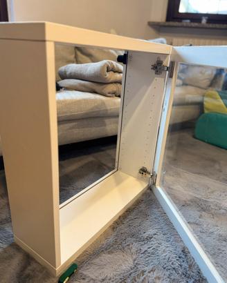 Vetrina ikea besta