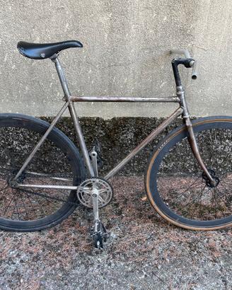 Bici scatto fisso