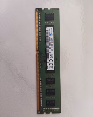 4gb di ram ddr3 da 1600mhz Udimm di Samsung