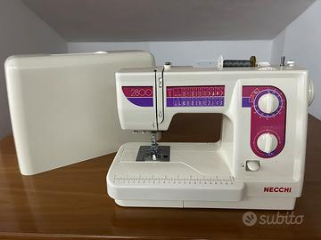 Macchina da cucire Necchi 2800 con valigetta