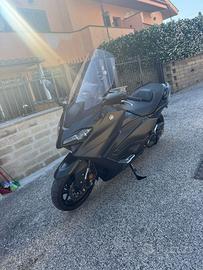 Tmax 560