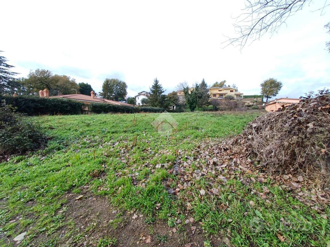 TER. RESIDENZIALE A NEPI - Vista 4