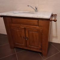 Mobile bagno in legno massello con lavandino in ma