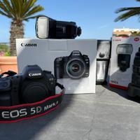 Canon EOS 5 D Mark II + EF 24-105 f4 + Flash 580EX