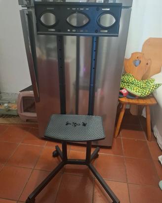 supporto tv da pavimento  con ruote