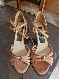 Scarpe da ballo latino-americano