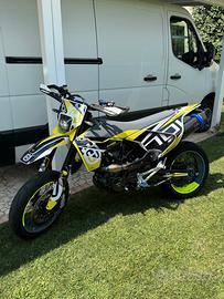 Husqvarna 701 supermotard