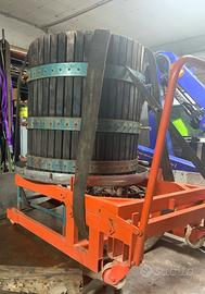 TORCHIO CON PRESSA VERTICALE E DIRASPATRICE