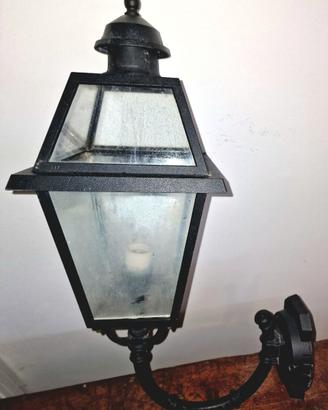Lampione applique ferro e vetro