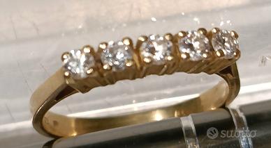 ANELLO ORO E DIAMANTI