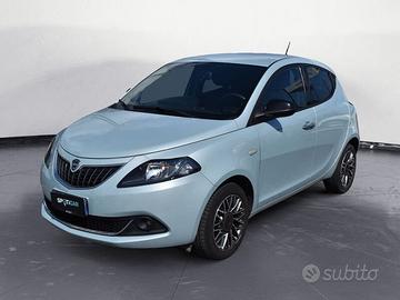 Lancia Ypsilon 1.0 FireFly 70cv Hybrid Gold Plus