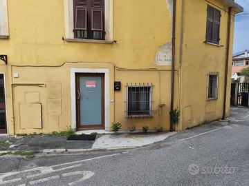 Magazzino ristrutturato ad Avenza
