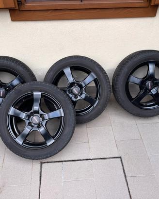 Cerchi dezent con gomme 4 stagioni 15”