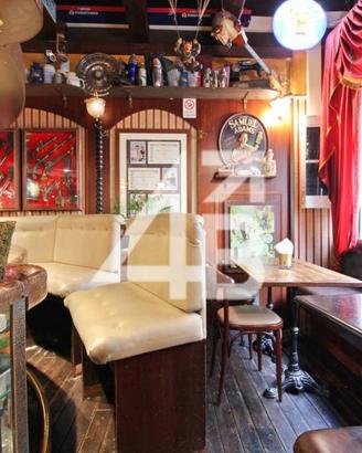 Attività / Licenza di 97 m² con 4 locali a Trieste