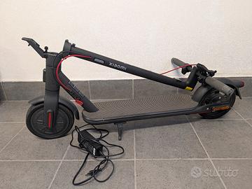 Monopattino elettrico Xiaomi 4 lite