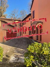 Casa indipendente di 128 m² con 4 locali e box aut