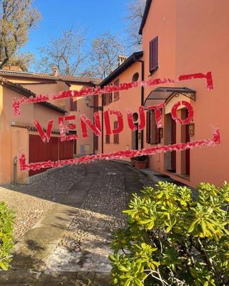 Casa indipendente di 128 m² con 4 locali e box aut