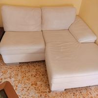 Divano con chaise longue