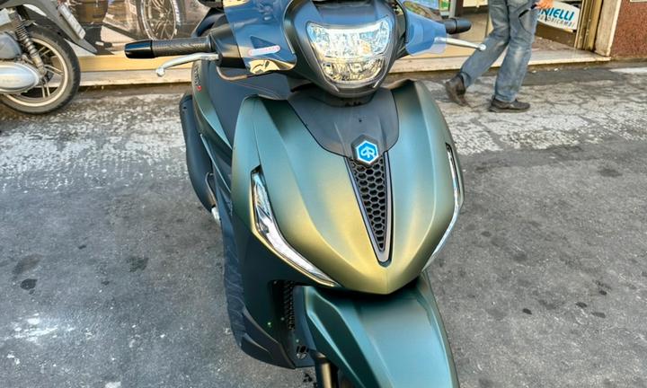 Piaggio Beverly 300 sport