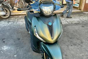 Piaggio Beverly 300 sport