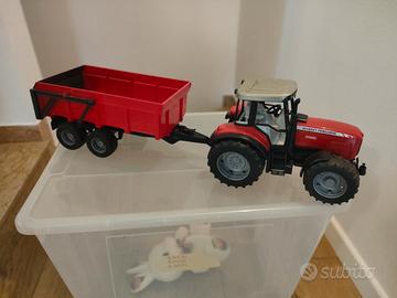 Trattore con carro