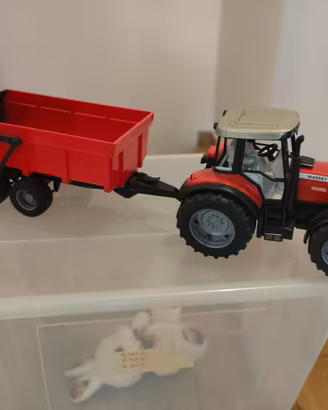 Trattore con carro