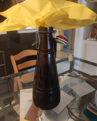 bottiglia grande di birra