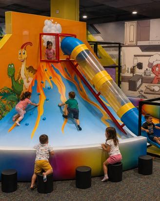 Gioco Vulcano Playground Arrampicata con Scivolo
