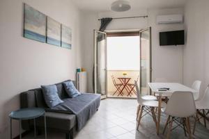 Polignano-Luminoso appartamento all' ultimo piano