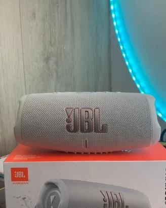 JBL Charge 5