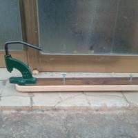 TORCHIETTO IN FERRO A PRESSIONE