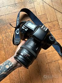 Fotocamera Reflex Canon 1000F