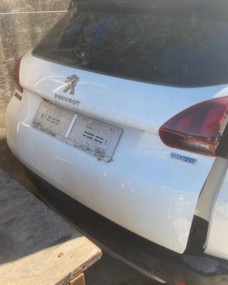 portellone Peugeot 2008 anno 2016