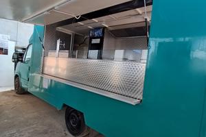 AUTONEGOZIO paninoteca ambulante food truck
