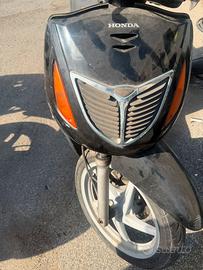 Honda sh 125-150 anno 2001-2004 ricambi