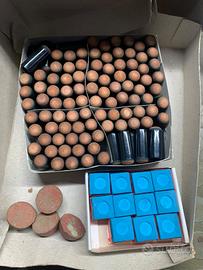 biliardo puntali e gessetti per stecche