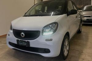 SMART FORFOUR 70 1.0 BENZINA ANNO 2014