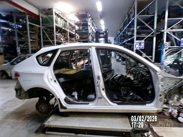 PARAFANGO POSTERIORE DESTRO IMPREZA ANNO 2010