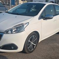 Peugeot 208 1.6 e-HDi 92 CV Stop&Start 5 porte All