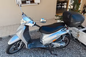  Piaggio 
