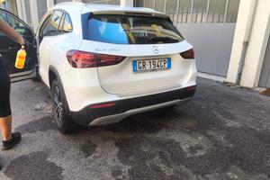 Mercedes-Benz GLA 180