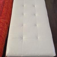 Panca contenitore color panna in ecopelle