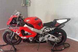 Honda CBR 900 pista