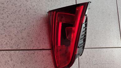 FARO POSTERIORE SINISTRO  GOLF 7