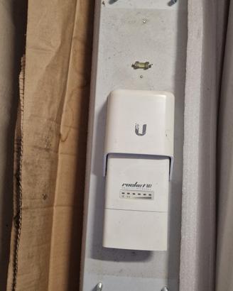 Ubiquiti Rocket station M2 con antenna sett. wifi