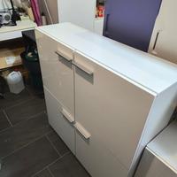 Mobile stretto  in perfette condizioni