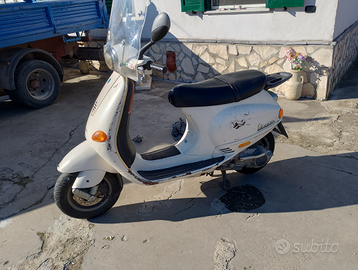 Vespa ET4 150